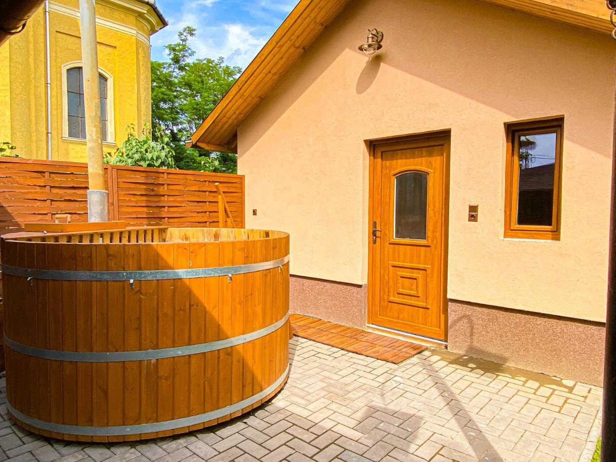 Bárdos Hébergement de vacances Tiszabábolna